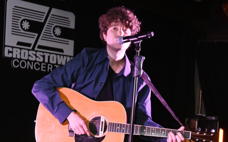 Les Kooks annoncent la visite britannique en 2025 des sites de base