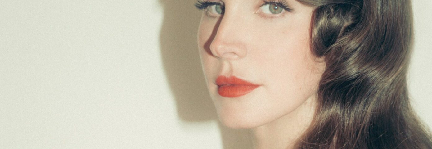 Les fans ont remarqué que l'art «Henry, Come Over» de Lana Del Rey est une capture d'écran de téléphone