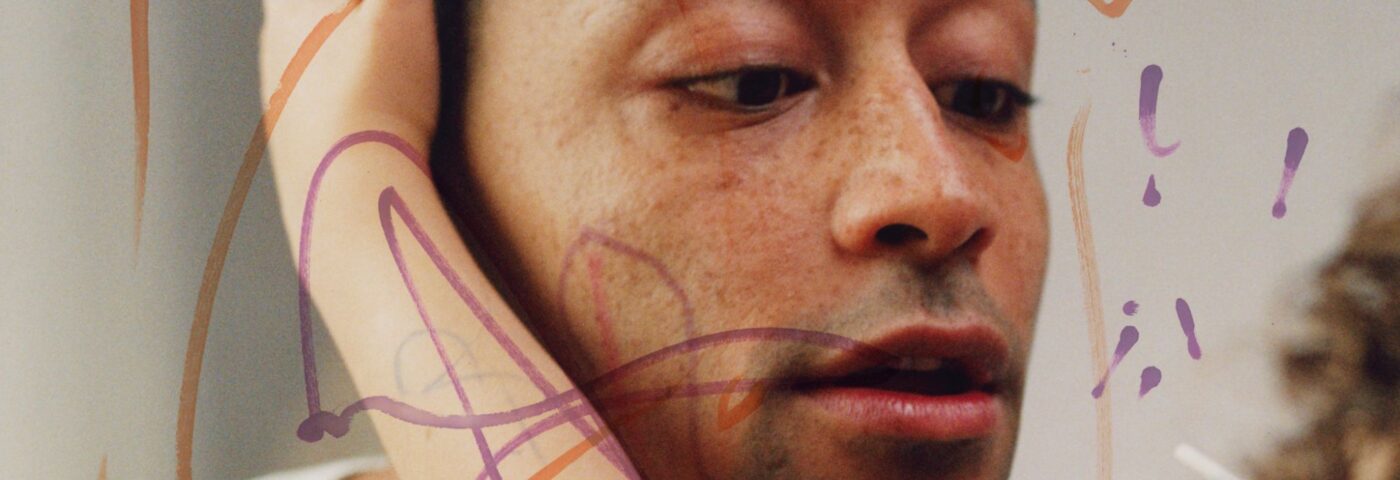 Loyle Carner annonce un nouvel album « Hope! » et 2025 World Tour