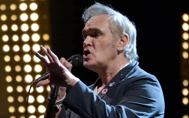 Morrissey reporte les émissions américaines après avoir été hospitalisée pour la maladie