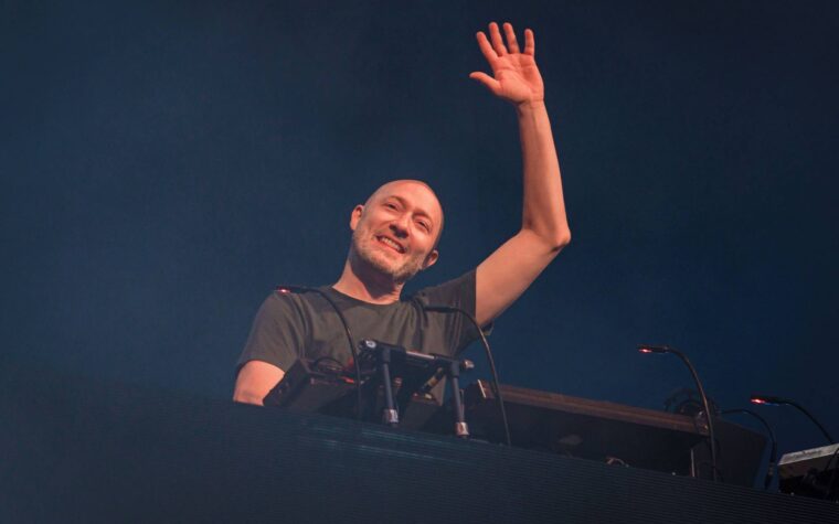 Regardez les fans attaquer le DJ Paul Kalkbrenner pendant l'Elrow Town à Madrid