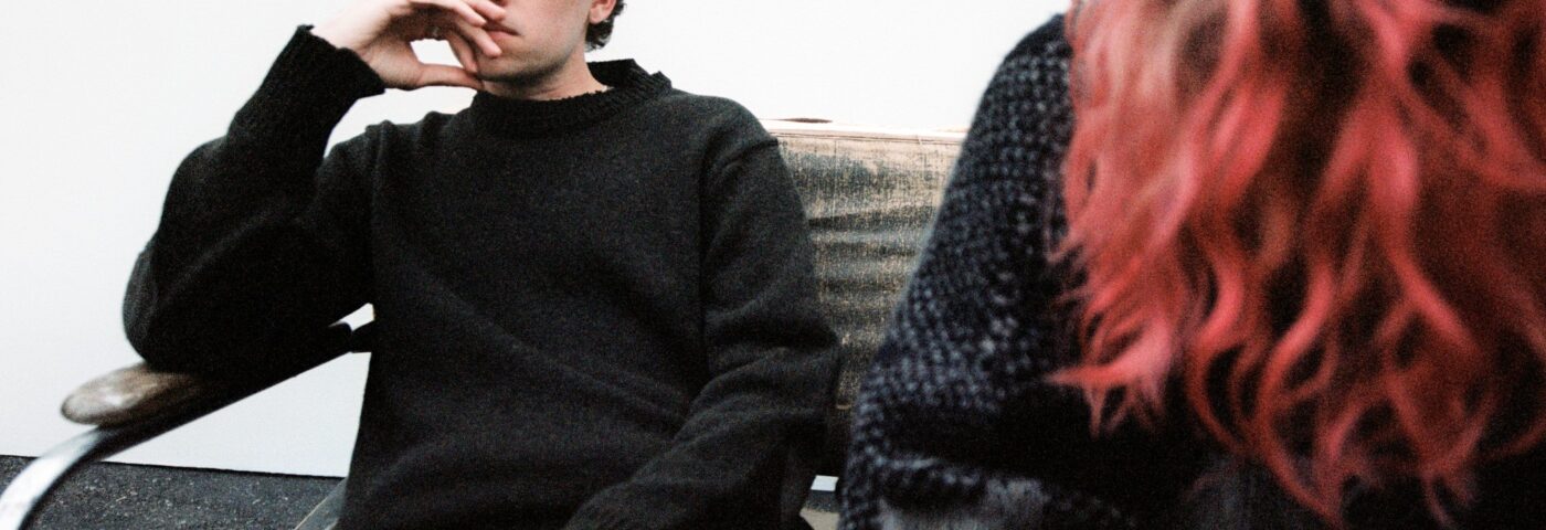 Une exploration ensoleillée du jeune âge adulte