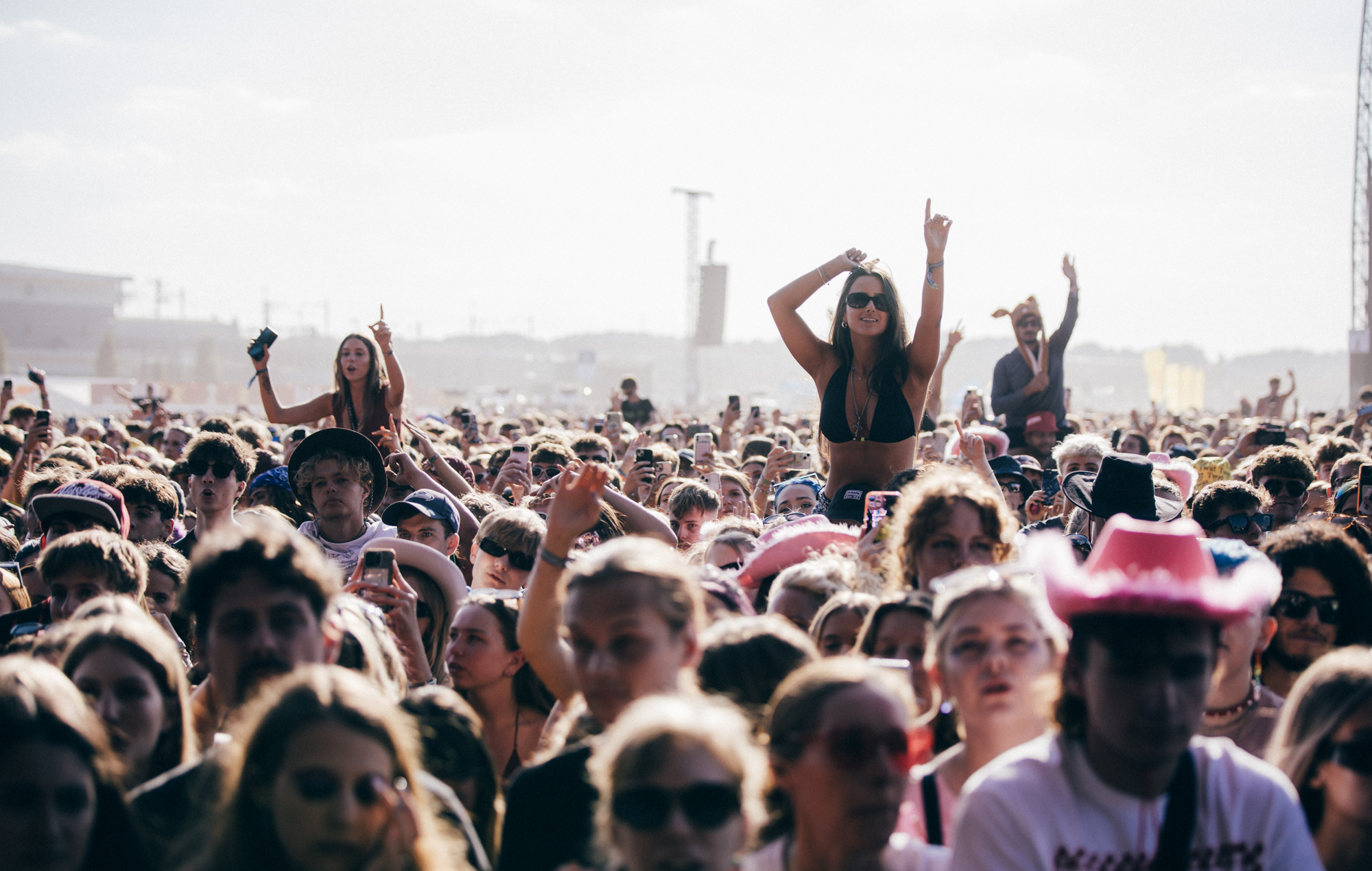 La foule pour les Kooks à Reading 2025, photo de Derek Bremner