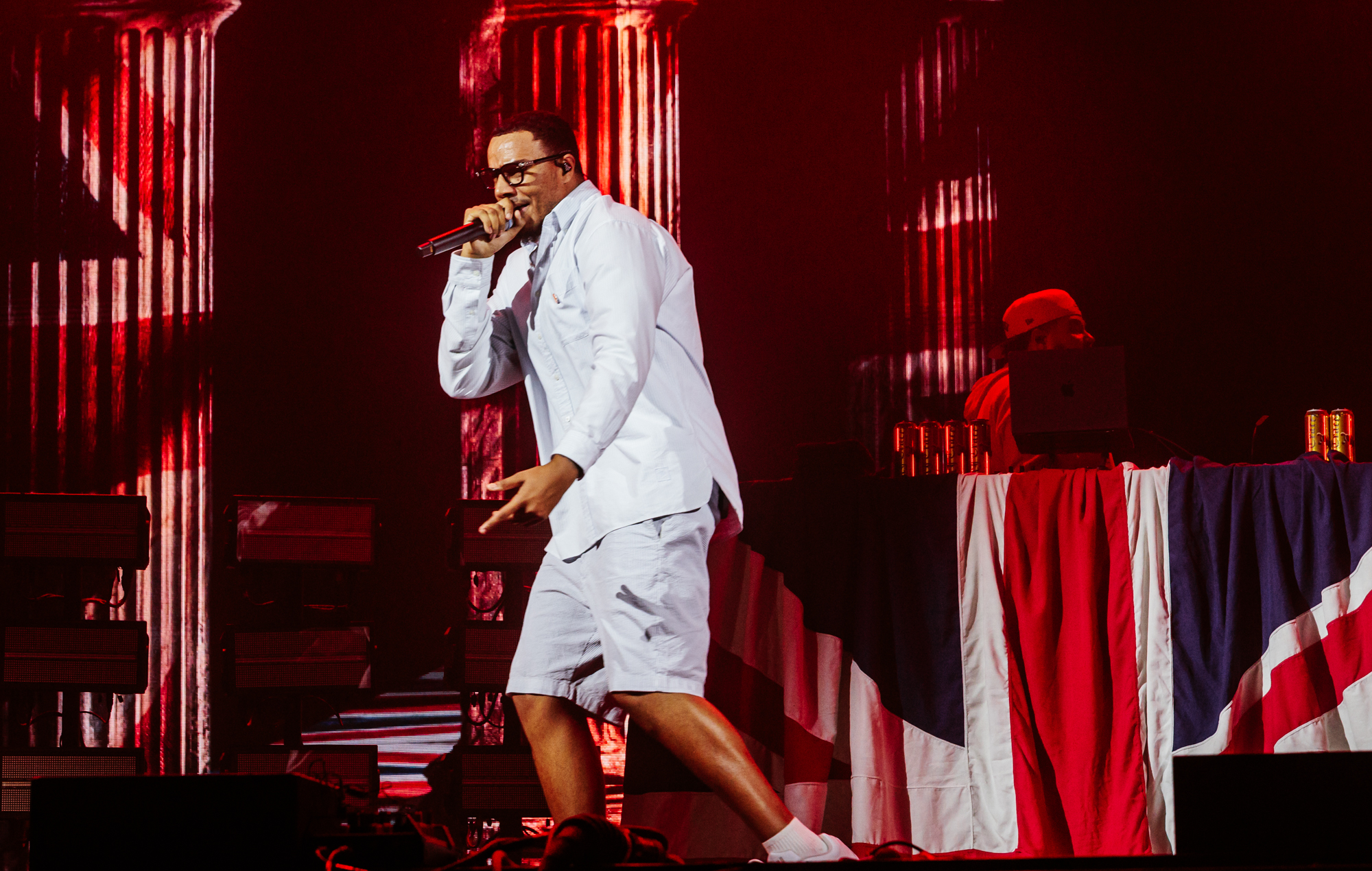 AJ Tracey se produisant au Reading Festival 2025. Crédit photo: Andy Ford pour NME.