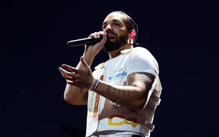 Drake et PartyNextdoor ont publié 19 clips musicaux sur le crowdsourced pour «Somebody Loves Me»