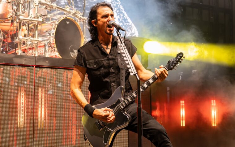 Joe Duplantier de Gojira se souvient de la manière bizarre qu'il a découvert au milieu du concert qu'Ozzy Osbourne est décédé