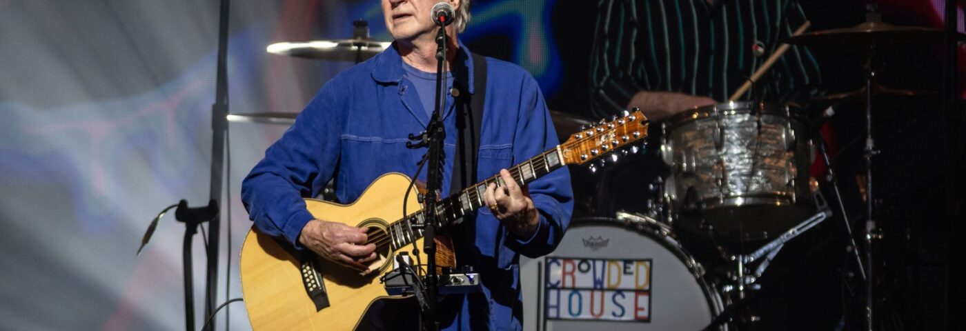La maison bondée refuse Neil Finn a une dysfonction érectile en réponse au reportage de l'IA