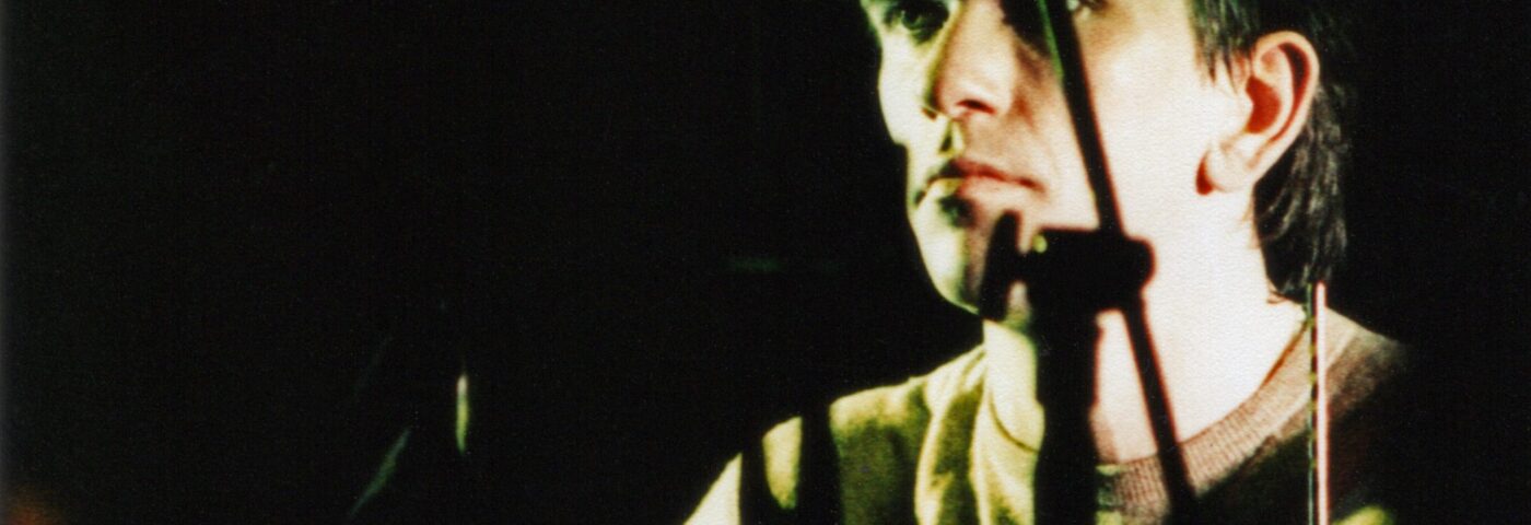 Le Mike Joyce des Smith annonce « l'autobiographie » sans retenue « The Drums » « 