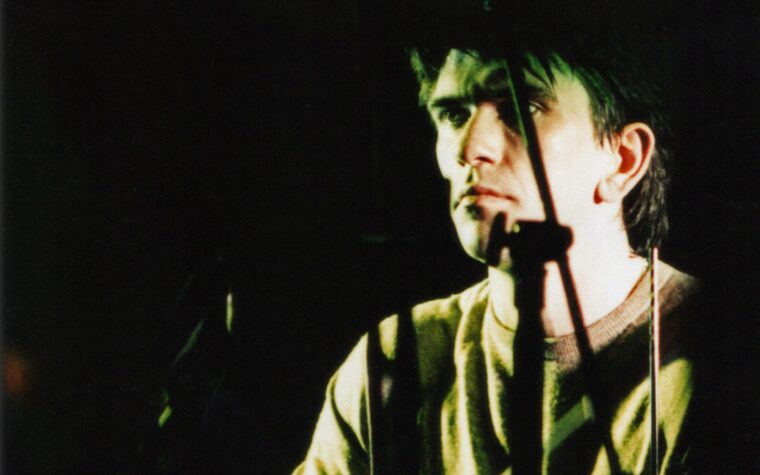 Le Mike Joyce des Smith annonce "l'autobiographie" sans retenue "The Drums" "