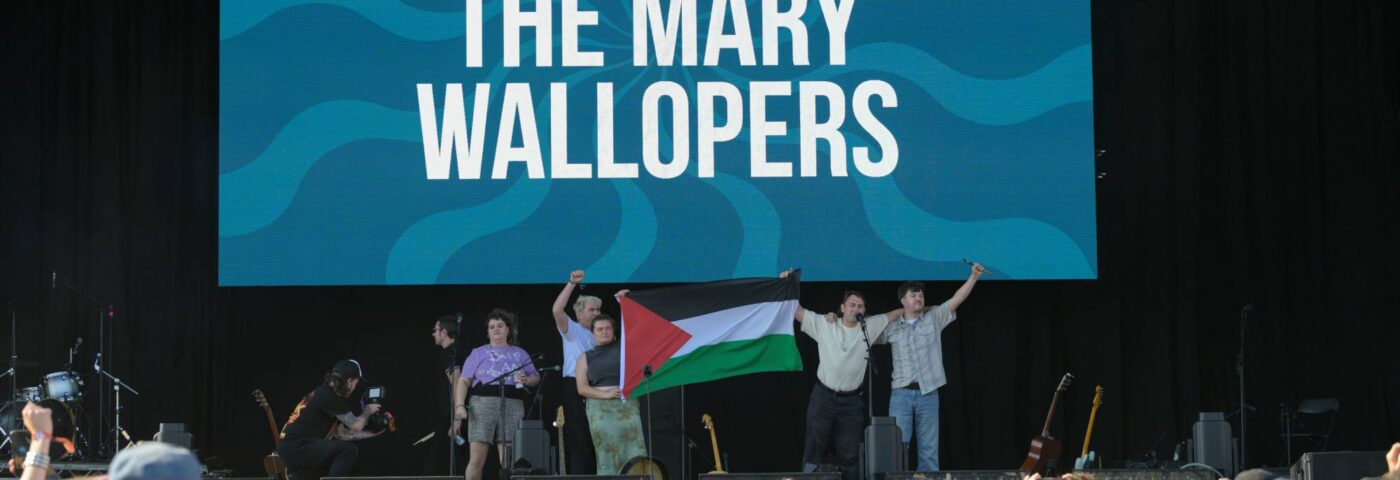 Le dernier dîner de boycott de victoire alors que les Walopers de Mary ont frappé et le festival répond