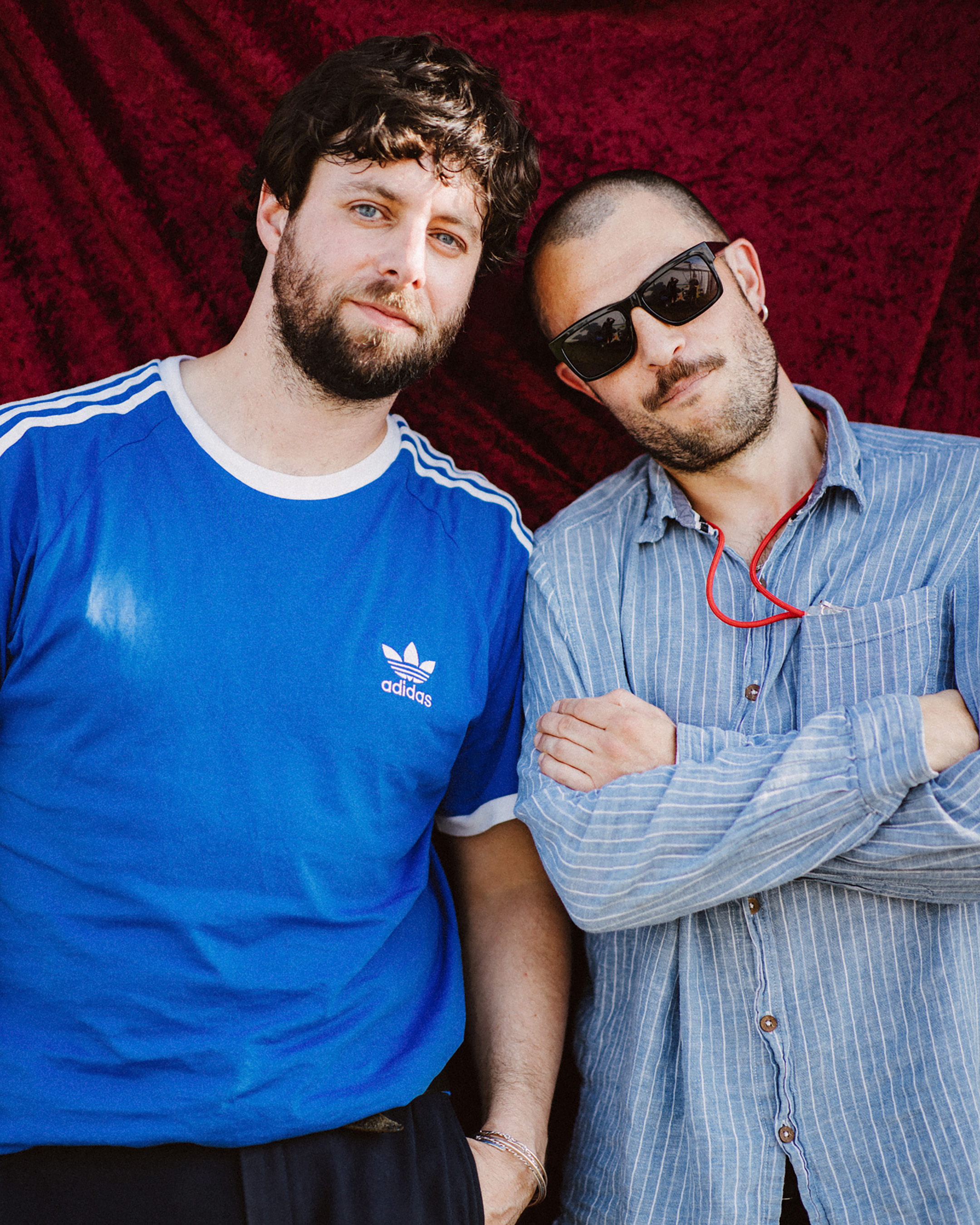 Felix White et Orlando Weeks of the Maccabees à Glastonbury 2025, photo d'Andy Ford
