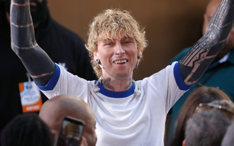 Machine Gun Kelly dit qu'il a refusé d'auditionner pour les «pécheurs» parce qu'il devait utiliser le mot n-mot