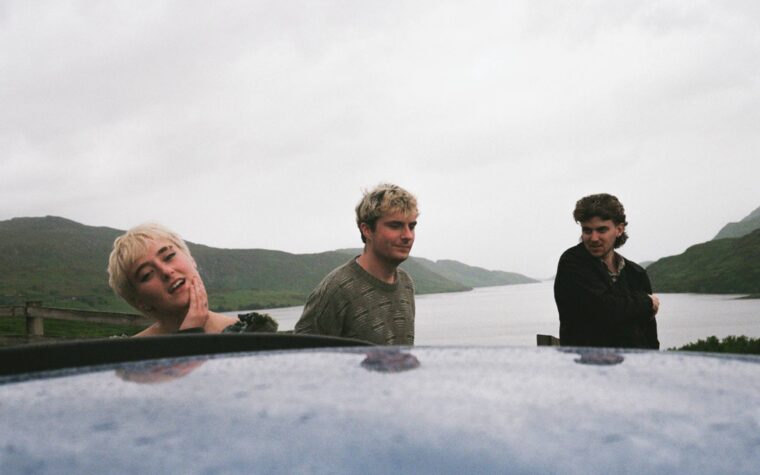 Newdad "Express Adoration for Galway" sur le nouveau "Love Song" poignant, 'Pretty'