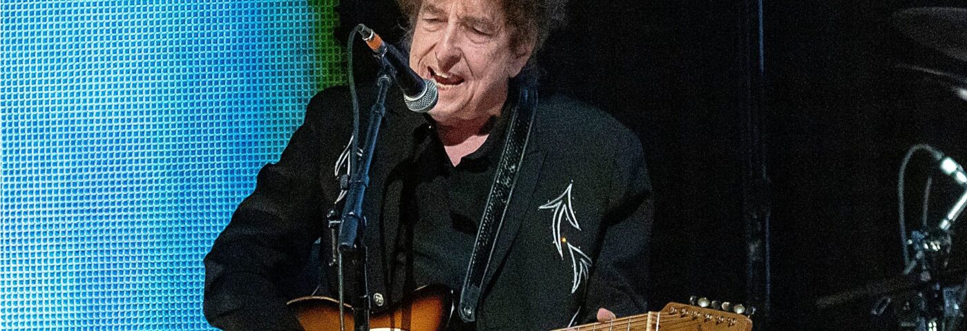 Regardez Bob Dylan interpréter «  Masters of War '' pour la première fois en près d'une décennie Regardez Bob Dylan interpréter «  Masters of War '' pour la première fois en près d'une décennie