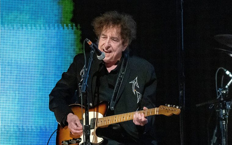 Regardez Bob Dylan interpréter `` Masters of War '' pour la première fois en près d'une décennie