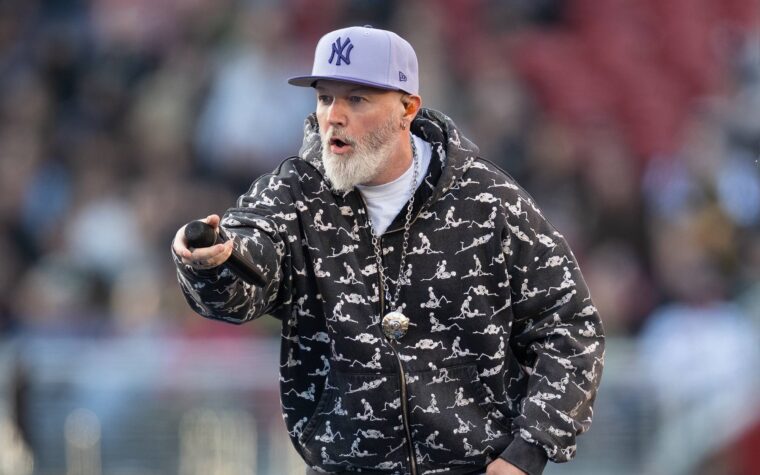 Regardez Fred DURST SWAT DOWN DOWN DOWN au Limp Bizkit's Turkey Show