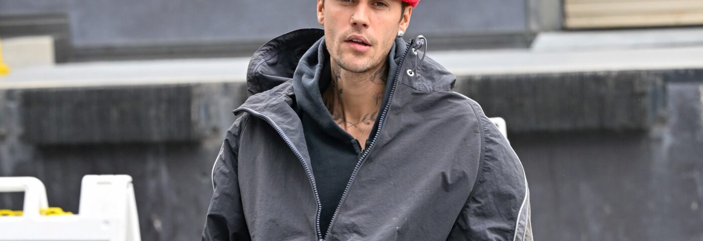 Regardez Justin Bieber Impersonateur Trick Las Vegas Club pour le laisser jouer