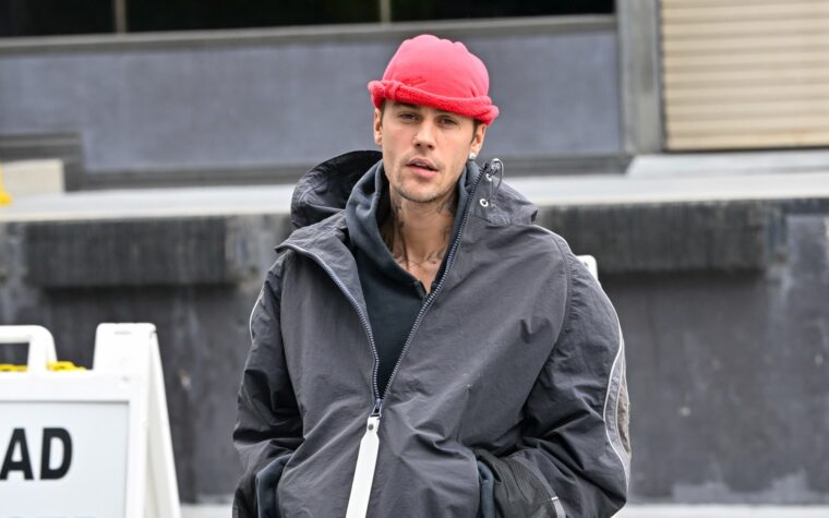 Regardez Justin Bieber Impersonateur Trick Las Vegas Club pour le laisser jouer