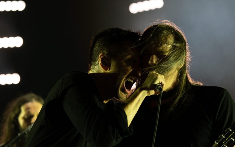 Regardez Nine Inch Nails lancer la tournée nord-américaine avec Josh Freese à la batterie