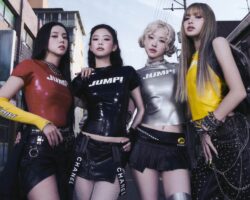 Regardez Rosé faire une photo avec des brindilles FKA avant de jouer «Apt». lors de la première performance de Wembley de Blackpink