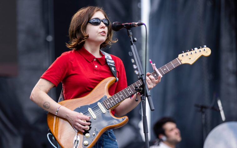 Regardez Snail Mail débuter de nouvelles chansons 'My Maker' et 'Ricochet' à Tour Closer à Seattle