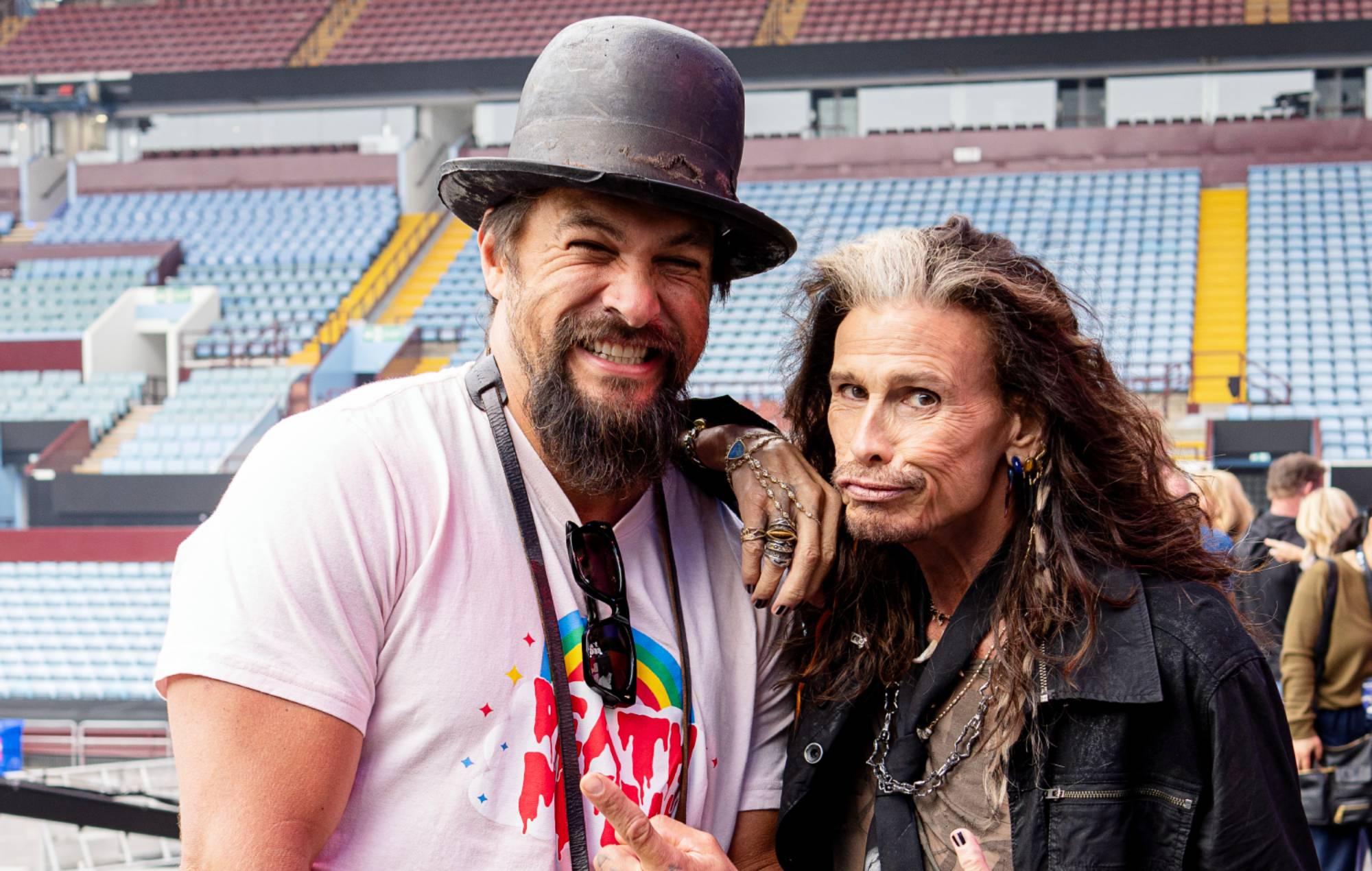 Jason Momoa et Steven Tyler se produisent au «Retour au début» de Black Sababth à Birmingham. Crédit: Ross Halfin