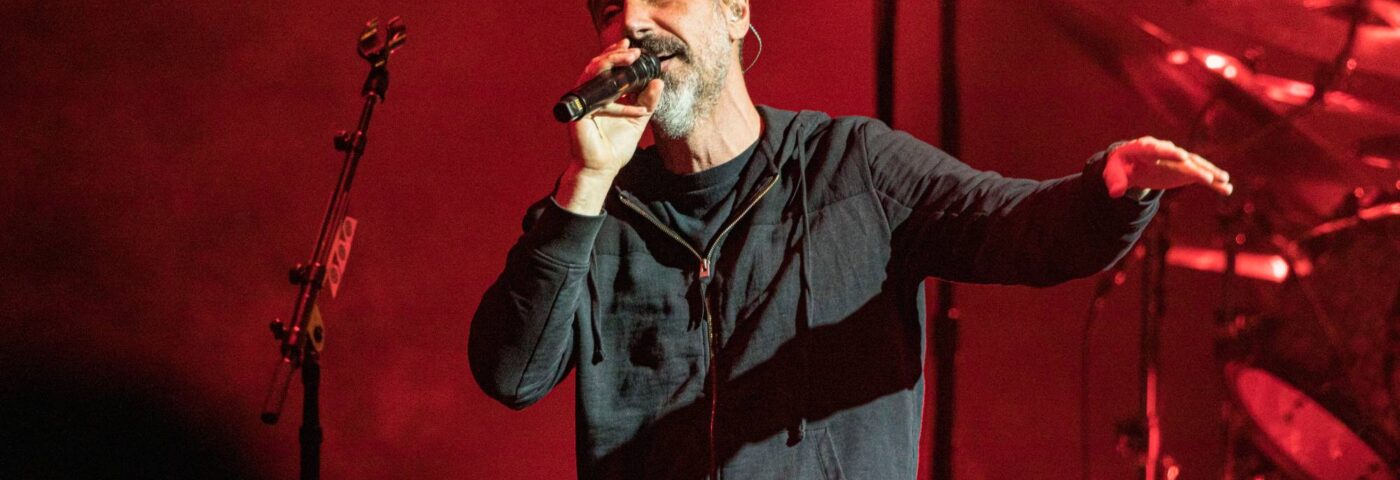System of a Down's Serj Tandian annonce un nouvel album «Covers, Collaborations & Collages»