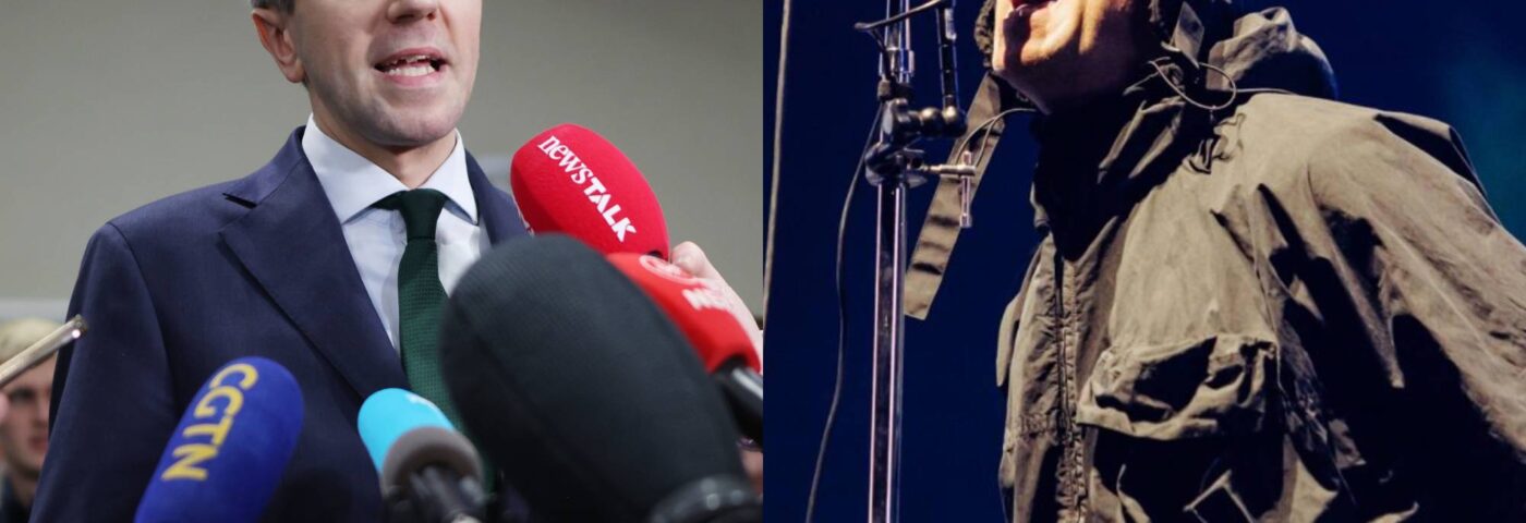 Tánaiste Simon Harris a critiqué pour avoir assisté au concert d'Oasis alors que plus de 30 000 personnes signent une pétition appelant à la démission