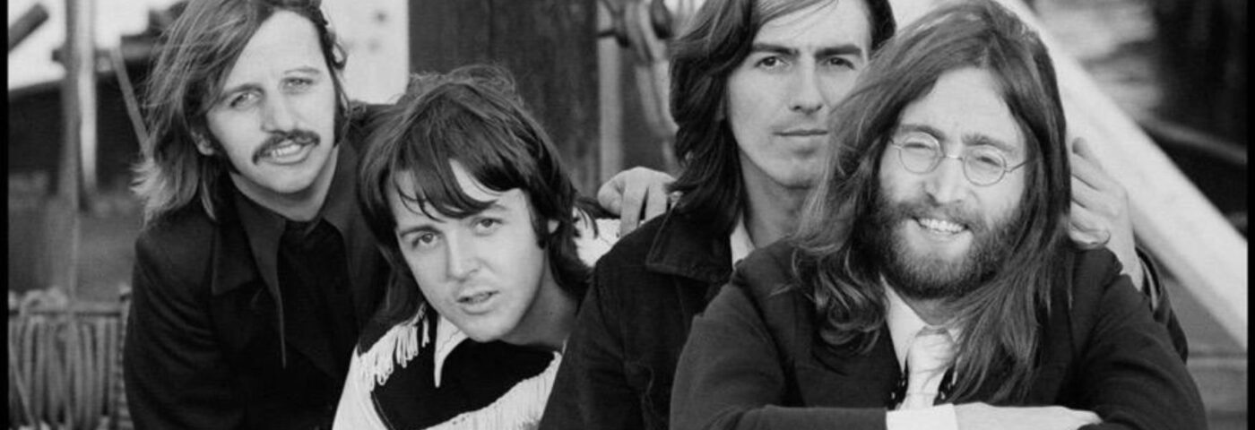 «  The Beatles Anthology '' revient pour 2025 avec un nouveau livre, une sortie d'album, un documentaire et une vidéo «Free as A Bird»