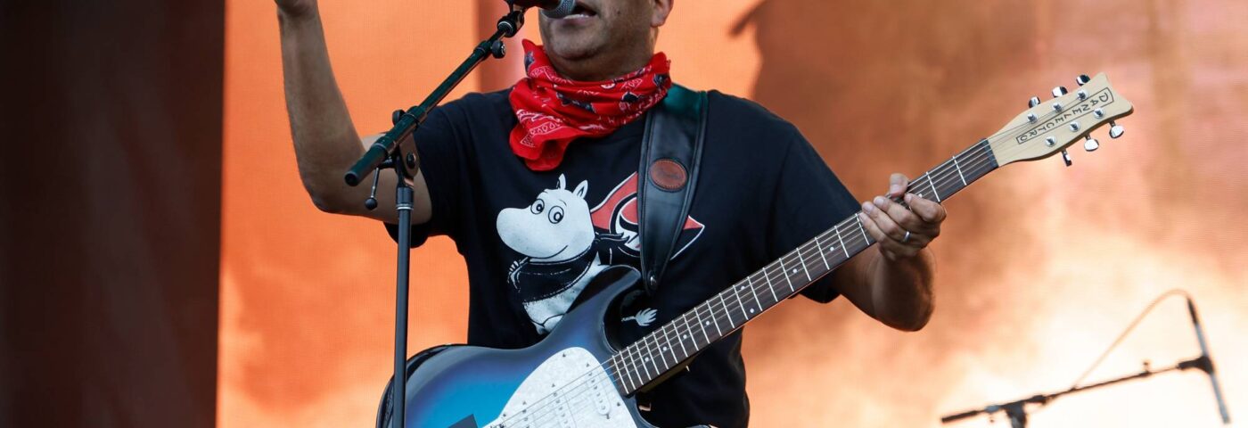 Tom Morello aborde la rage contre les dates annulées de la machine, chances de retour futur