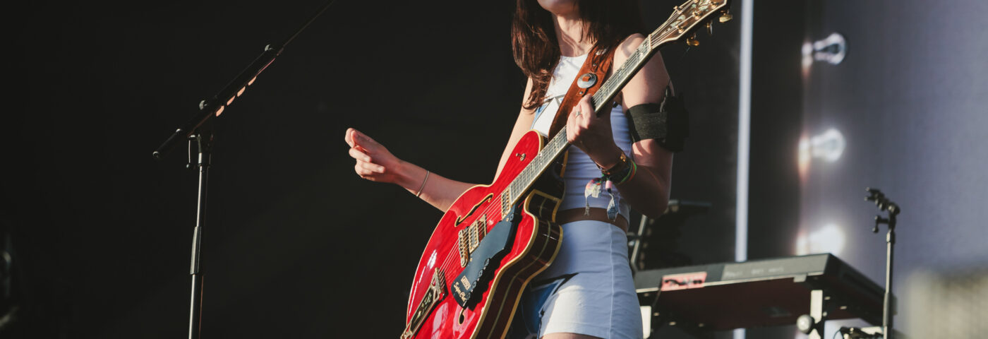 Wolf Alice annonce le concert intime de Londres pour lancer un nouvel album « The Clearing » cette semaine