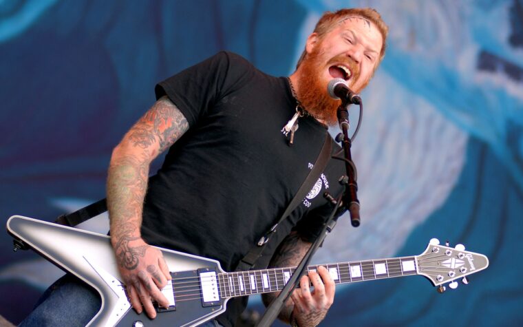Le rapport de police révèle que les détails de l'accident de moto mortel de l'ancien guitariste de Mastodon Brent Hinds