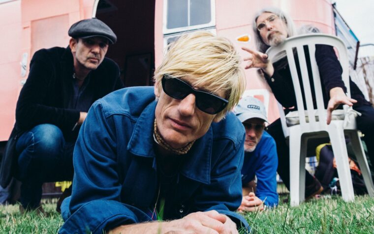 Kula Shaker annonce un nouvel album 'WormyLery' avec un single psychédélique «Good Money» et une tournée britannique 2026