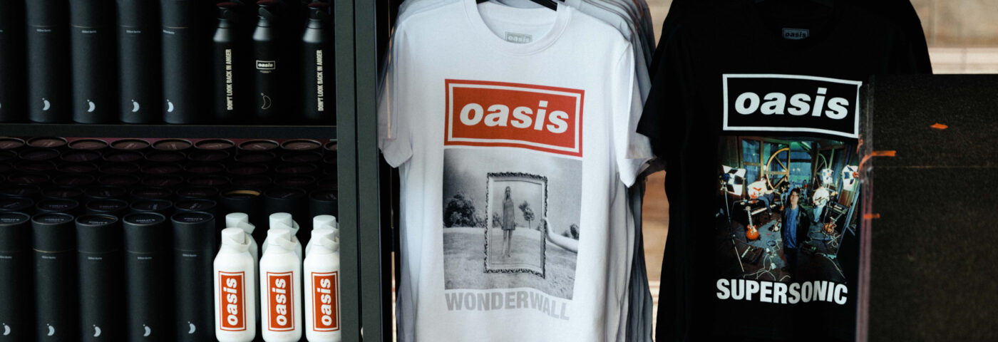 Oasis Live '25 Fan Store à rouvrir à Londres cette semaine avant Wembley Return Oasis Live '25 Fan Store à rouvrir à Londres cette semaine avant Wembley Return