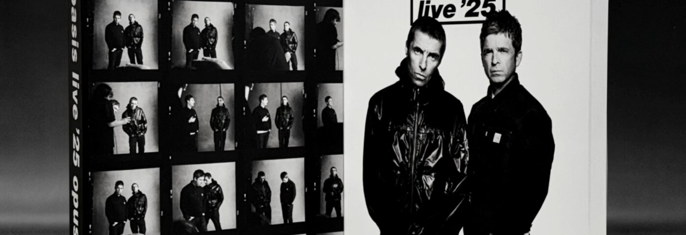 Le livre 'Oasis Live '25 Opus' a annoncé un tour de retrouvailles et des photos de tournée en direct