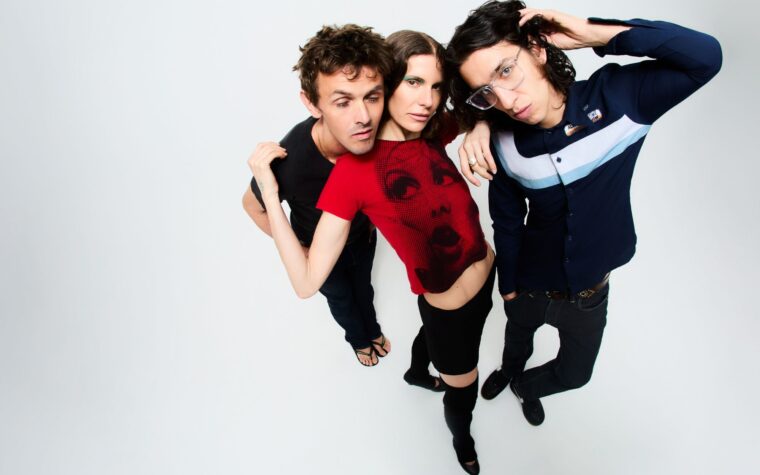 Bar Italia partage le single confiant «  Rooster '' de New Album 'Some Like It Hot' et annonce 2026 Royaume-Uni et European Tour