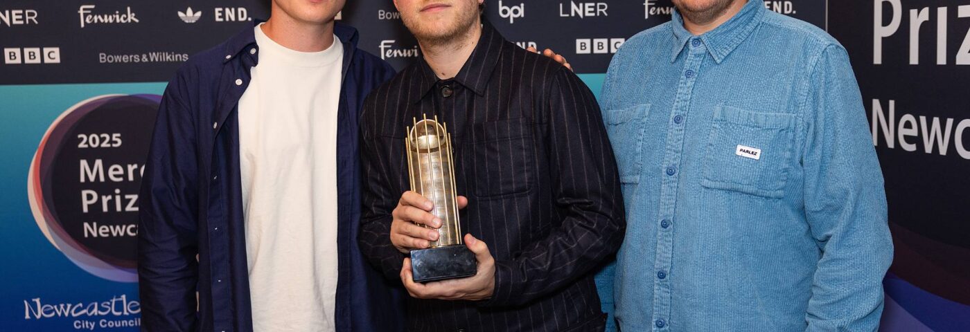 Comment Oasis, Damian Lewis et Lionel Messi ont façonné le prix du Mercury de Joe Webb nominé 'Hamstrings & Hurricanes'