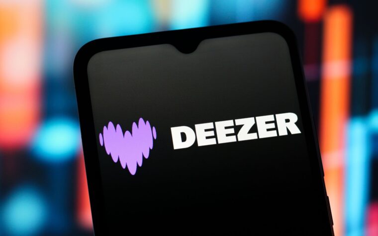Deezer révèle que 28% de la musique téléchargée sur la plate-forme est entièrement générée par l'AI