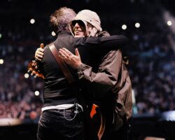 Des images "phénoménales" montrent que la première réunion de retrouvailles de Liam et Noel Gallagher avant Oasis Tour