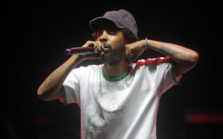 Earl Sweatshirt annonce un «3lworldtour» massif à travers l'Amérique du Nord, le Royaume-Uni et l'Europe
