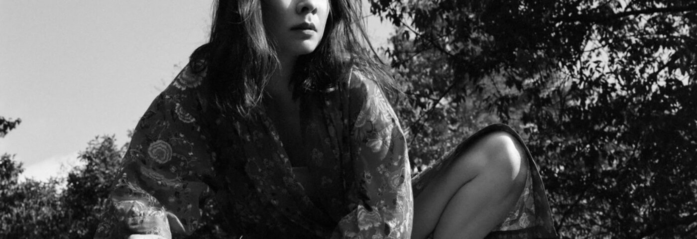 Écoutez Mitski Cover Pete Townshend «  Let My Love ouvrir la porte '' pour la bande originale de «  A Big Bold Beautiful Journey '