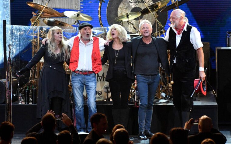 Fleetwood Mac répond aux rapports qu'ils se réuniront pour la 60e fête d'anniversaire de JK Rowling