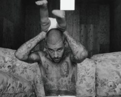 Justin Bieber annonce un nouvel album «Swag II» via des panneaux d'affichage dans le monde entier