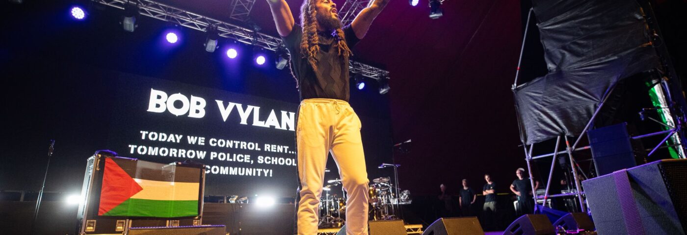 Le concert de Bob Vylan a annulé après que le lieu a dit que Charlie Kirk déclarait « Go Too Far »