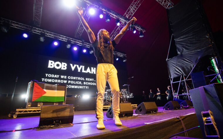 Le concert de Bob Vylan a annulé après que le lieu a dit que Charlie Kirk déclarait « Go Too Far »