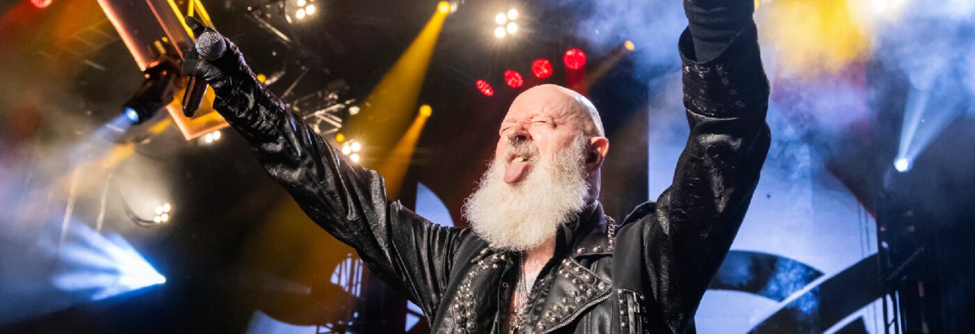 Le leader du prêtre de Judas, Rob Halford, a déclaré que les États-Unis sont « toujours incroyablement homophobes »