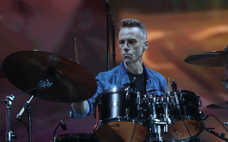 Matt Cameron explique la sortie de Pearl Jam et met à jour sur le nouvel album Soundgarden avec des voix posthumes de Chris Cornell