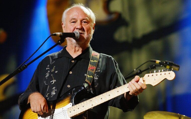 Sonny Curtis, Buddy Holly Collaborator et «J'ai combattu le droit», décède à l'âge de 88 ans