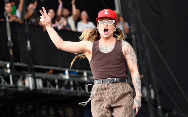 Tash Sultana annonce 2026 «Retour à la tournée Roots’ UK and European Arena