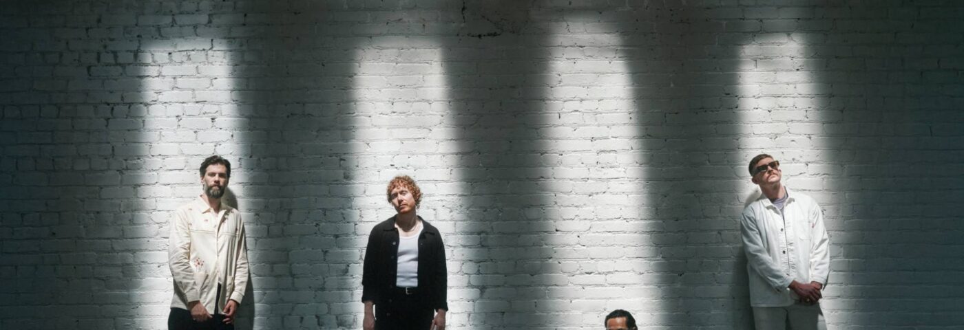 The Temper Trap Return avec un nouveau single euphorique «  Abanding Air '' et annoncer le titre London Show